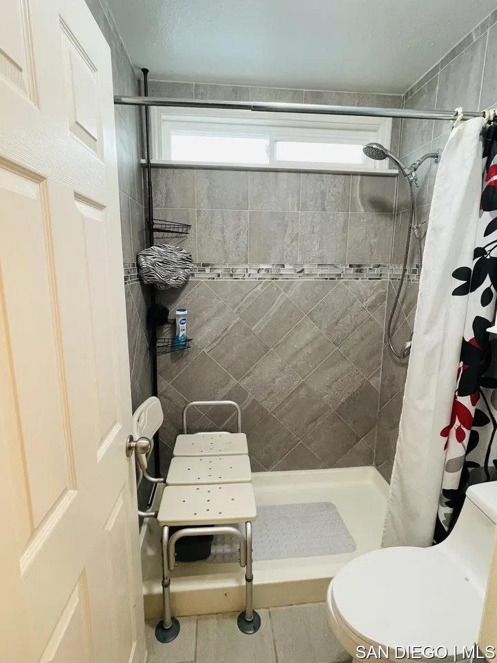 9014 Akard Street Spring Valley, CA 91977 - Photo 8 of 13 Gallery Image 8