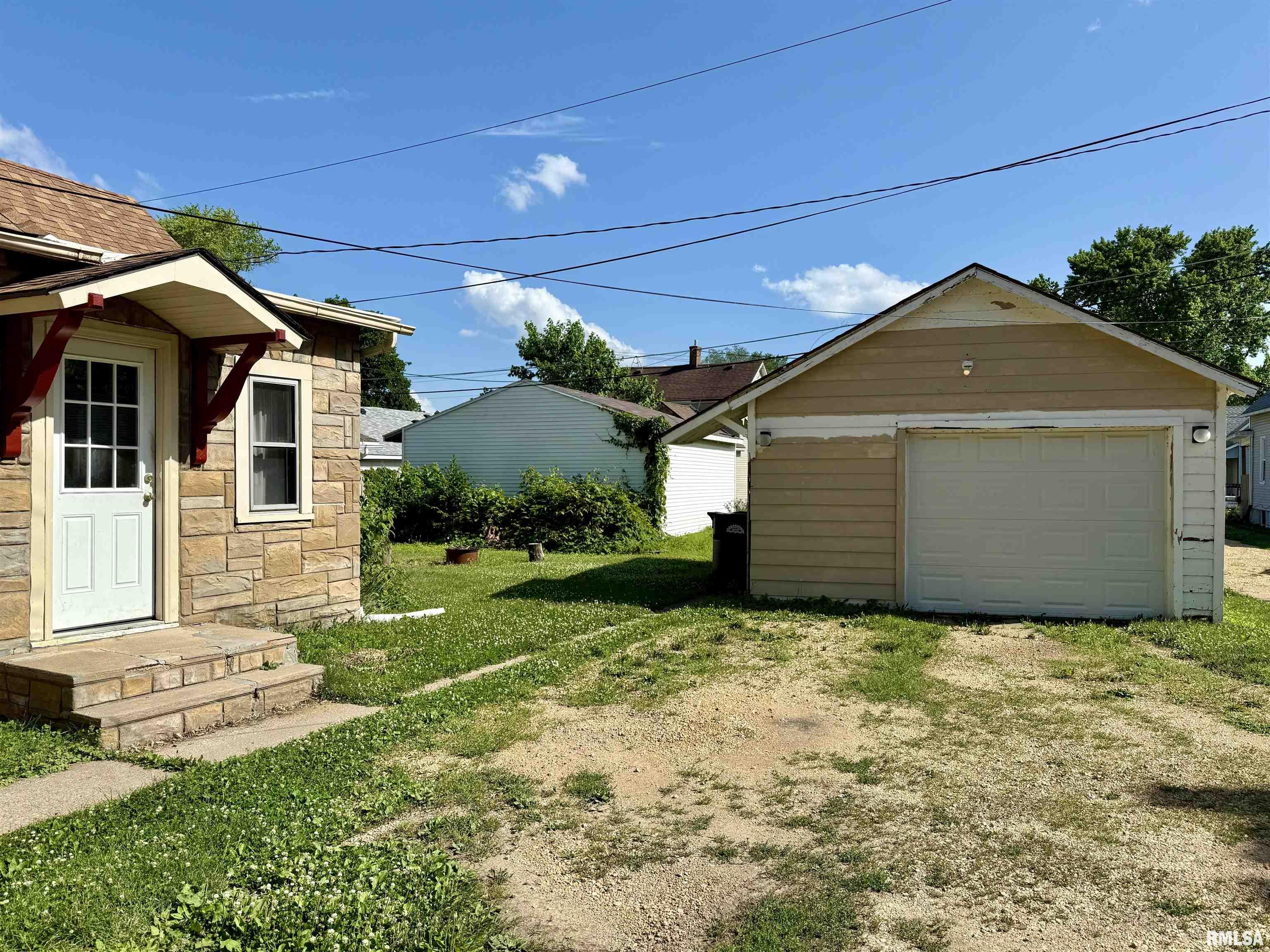435 3rd Avenue North Clinton, IA 52732 - Photo 16 of 16
