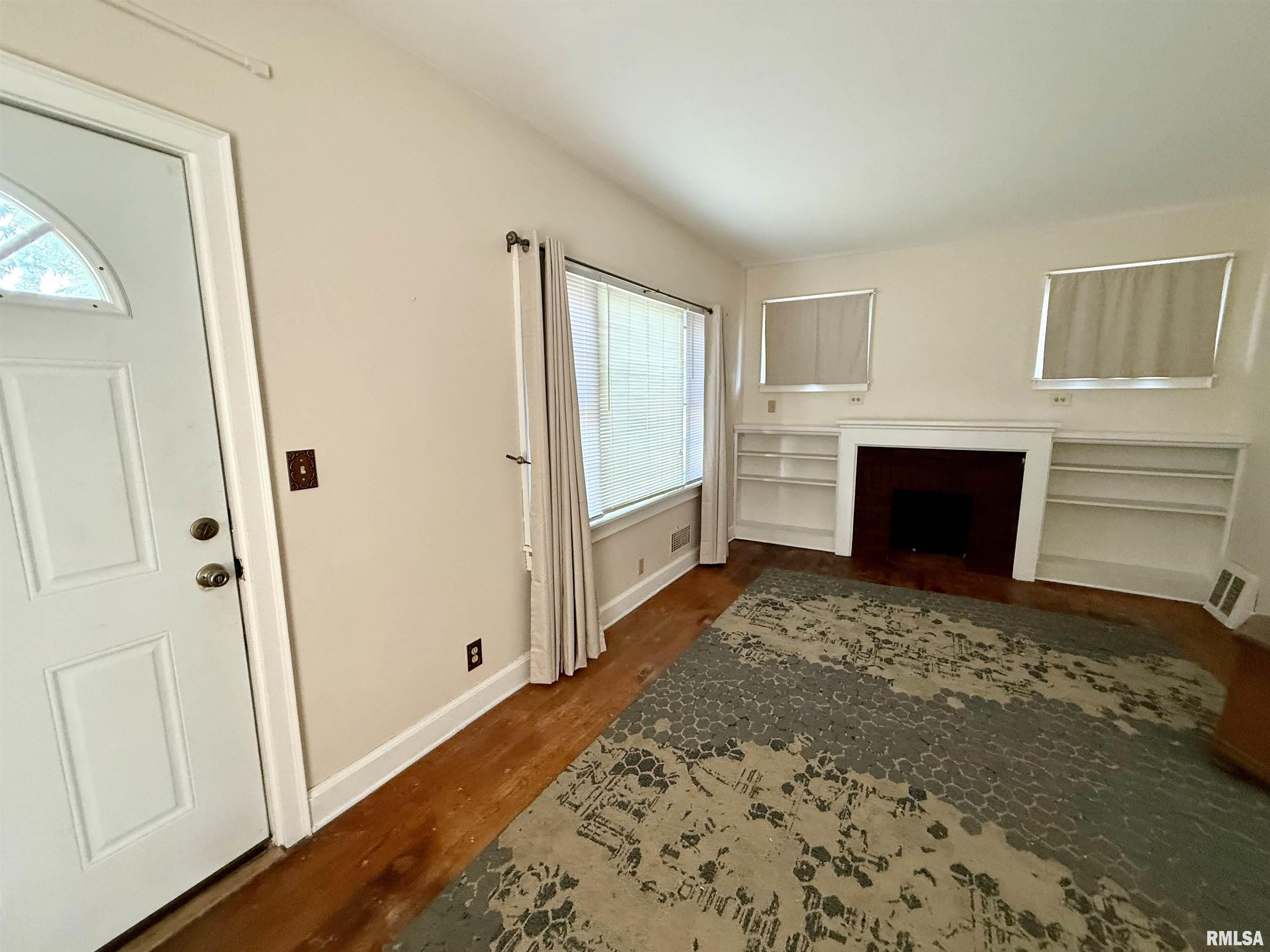 435 3rd Avenue North Clinton, IA 52732 - Photo 5 of 16