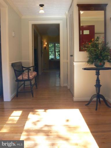 1158 Riva Ridge Drive Great Falls, VA 22066 - Photo 3 of 26 Entrance / Foyer