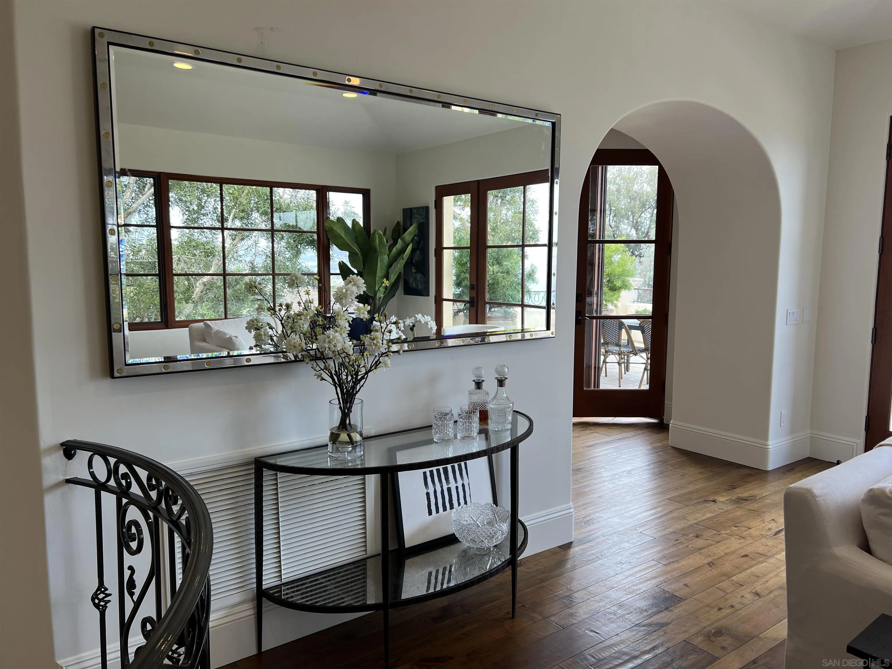 1646 Kearsarge Road La Jolla, CA 92037 - Photo 5 of 35 a view of a livingroom with furniture window and wooden floor