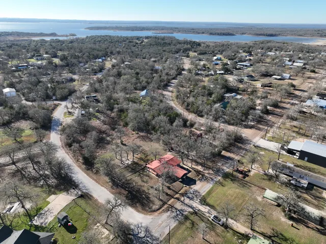 $310,000 | 100 Choctaw Crest, Somerville, TX 77879