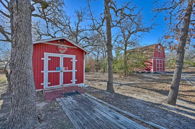 $310,000 | 100 Choctaw Crest, Somerville, TX 77879