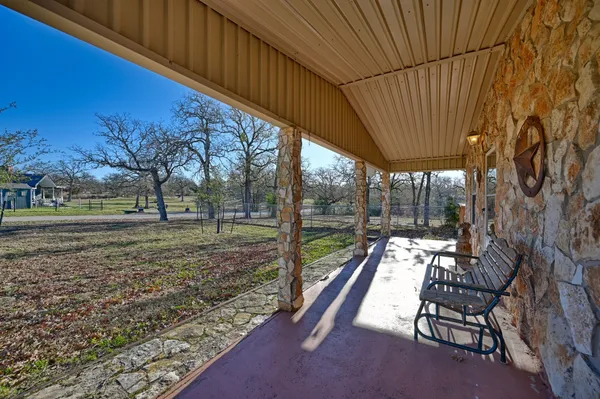 $298,000 | 100 Choctaw Crest, Somerville, TX 77879