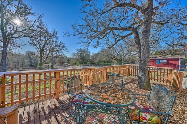 $310,000 | 100 Choctaw Crest, Somerville, TX 77879