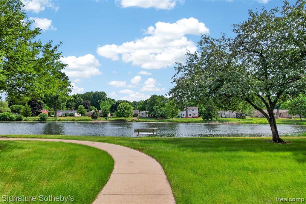 22050 Edgewater, Unit 371 Novi, MI 48375 - Photo 6 of 51