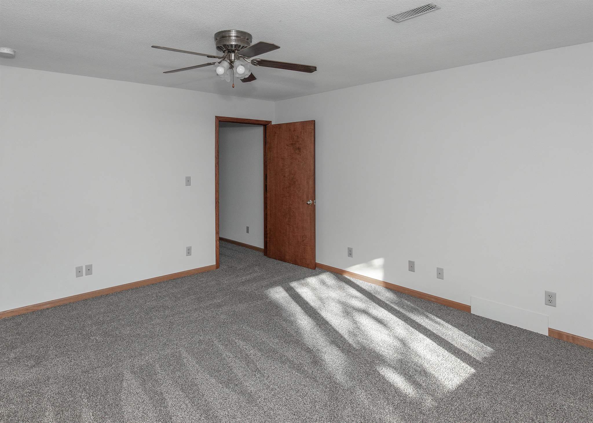 14329 78th Avenue West Taylor Ridge, IL 61284 - Photo 13 of 25 Gallery Image 13