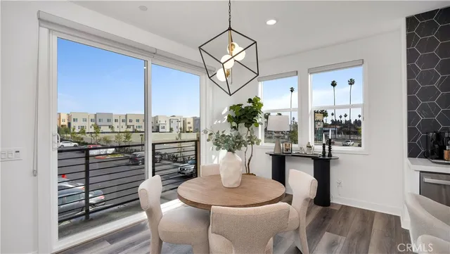 $838,000 | 1669 West Lincoln Avenue, Unit 102, Anaheim, CA 92801