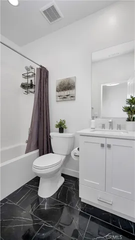 $838,000 | 1669 West Lincoln Avenue, Unit 102, Anaheim, CA 92801