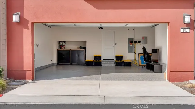 $838,000 | 1669 West Lincoln Avenue, Unit 102, Anaheim, CA 92801