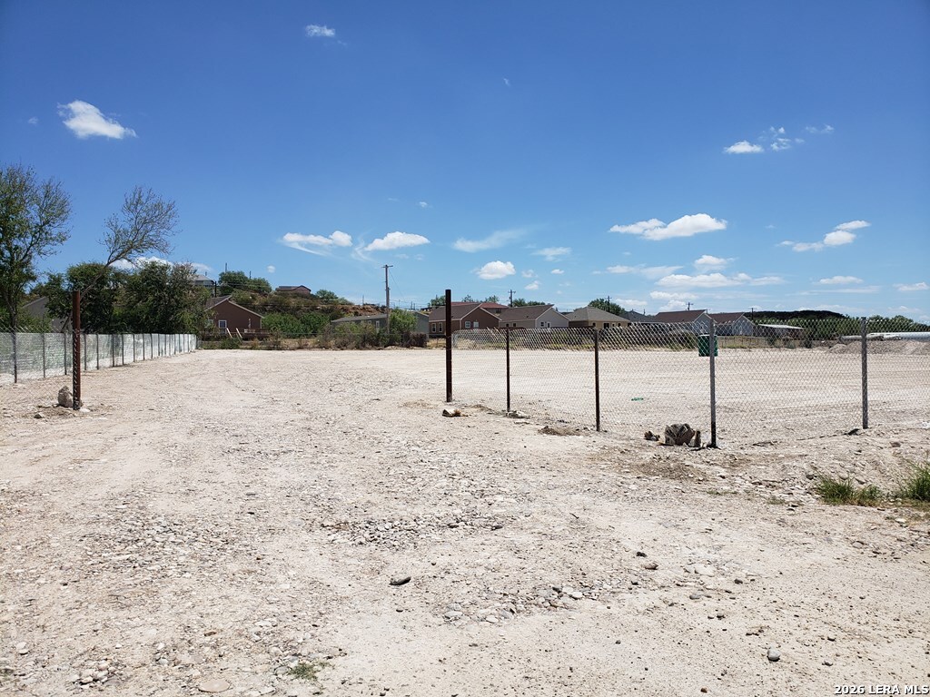 1157 State Loop 480, Unit 2 Eagle Pass, TX 78852 - Photo 10 of 23