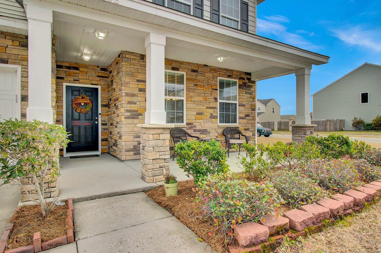 198 Decatur Drive Summerville, SC 29486 - Photo 3 of 36 Front Porch