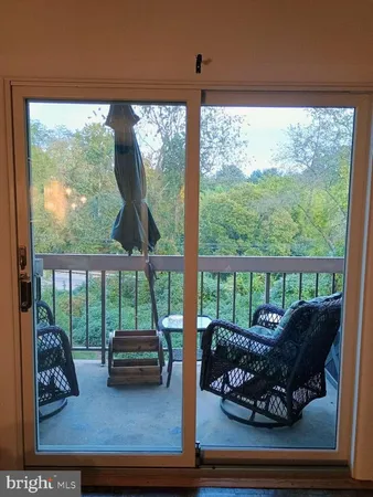 $179,900 | 5420 Valley Green Drive, Unit C2, Wilmington, DE 19808