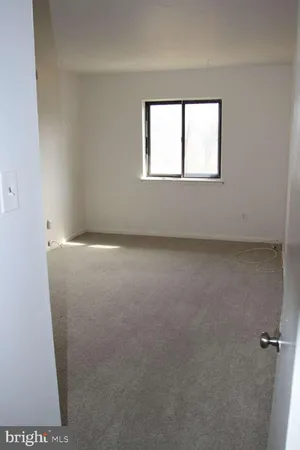 $174,900 | 5420 Valley Green Drive, Unit C2, Wilmington, DE 19808