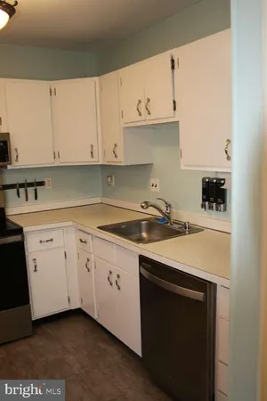 $174,900 | 5420 Valley Green Drive, Unit C2, Wilmington, DE 19808