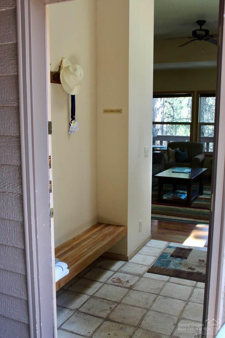 57374-32a1 Beaver Ridge Loop Sunriver, OR 97707 - Photo 3 of 23 Additional Photo