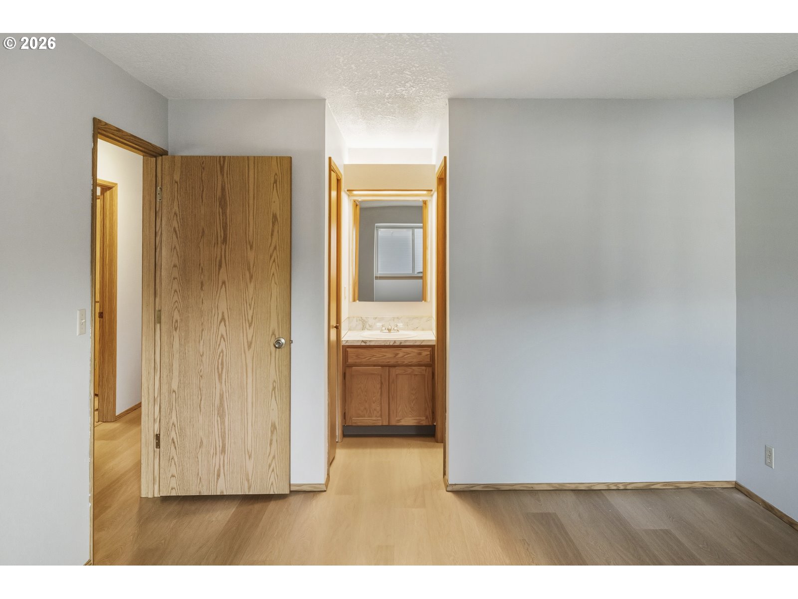 12516 Southeast Stark Street, Unit C Portland, OR 97233 - Photo 32 of 47