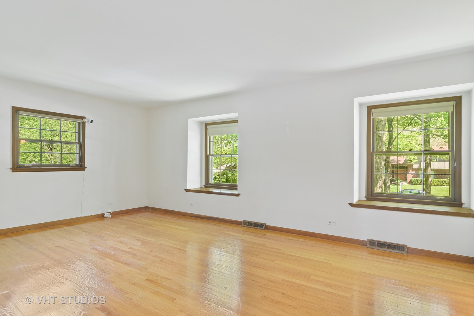 227 Tall Trees Lane Rolling Meadows, IL 60008 - Photo 6 of 15 a view of an empty room with a window