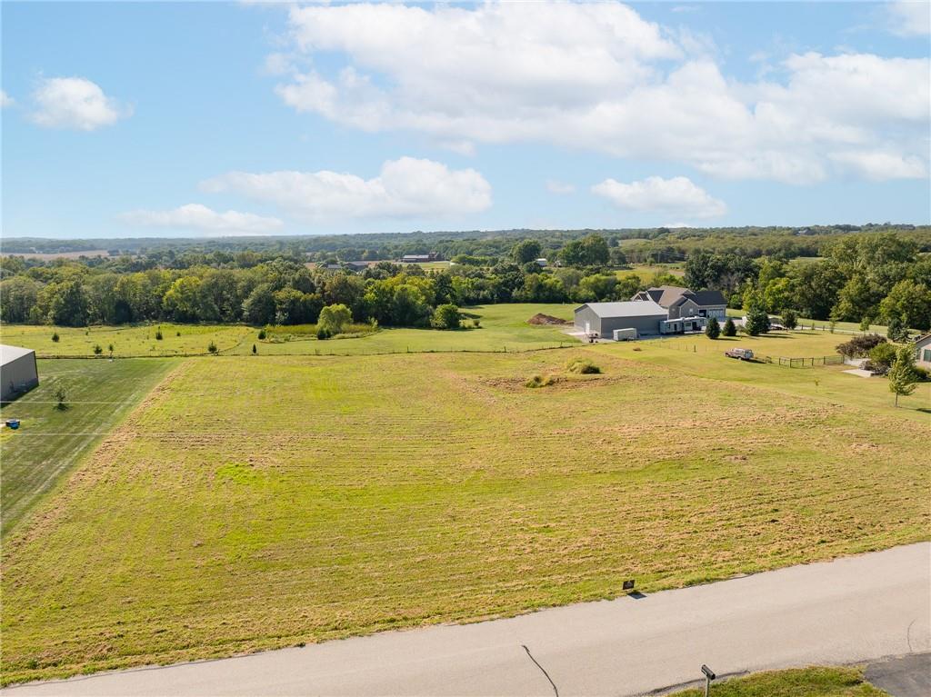 17090 Smith Road Smithville, MO 64089 - Photo 14 of 28 Gallery Image 14