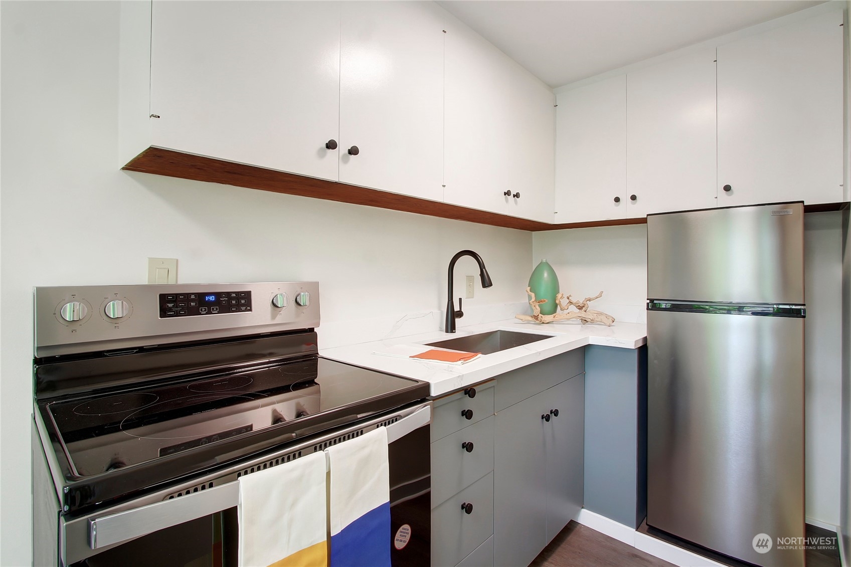 801 East Aloha Street, Unit 6 Seattle, WA 98102 - Photo 15 of 25