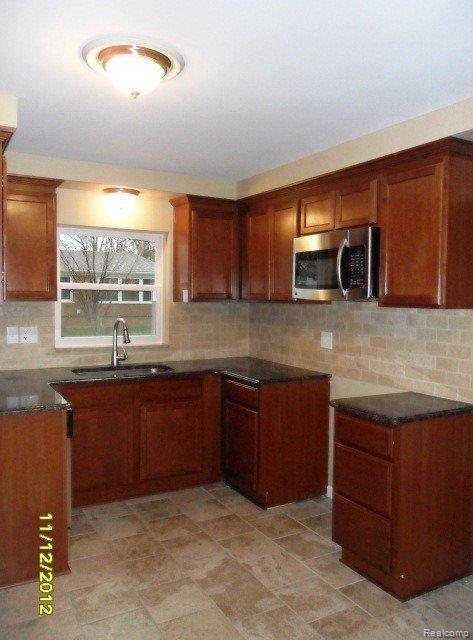 1908 Severn Road Grosse Pointe, MI 48236 - Photo 23 of 25 =kitchen 5.JPG