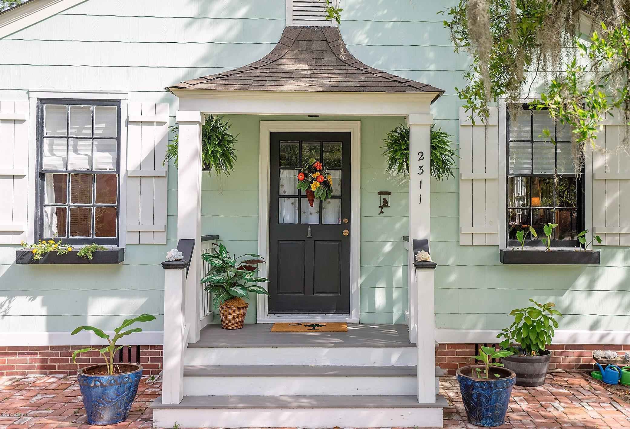 2311 Depot Road Beaufort, SC 29902 - Photo 3 of 28 DSC01208-1