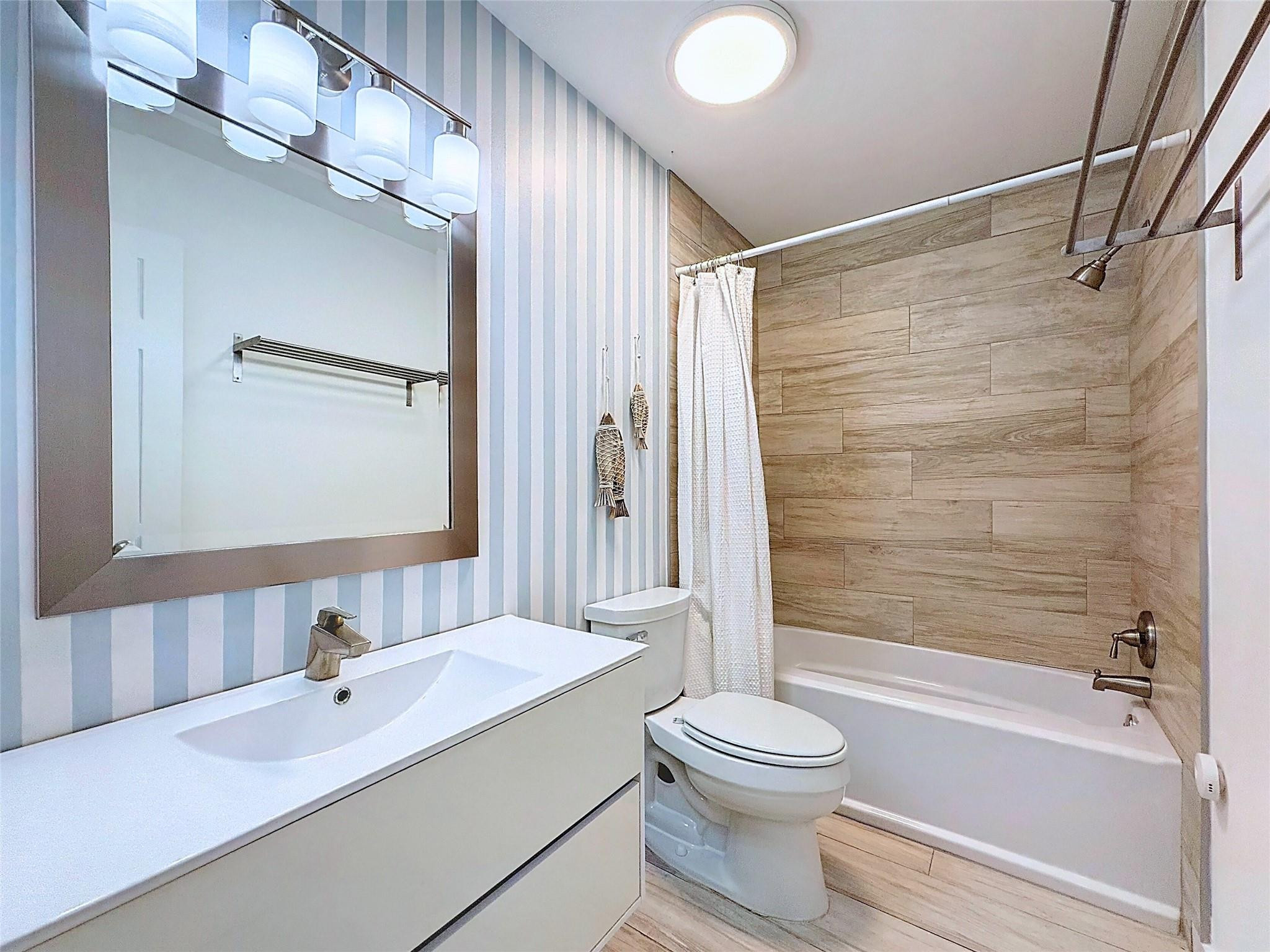 6361 Walk Circle Boca Raton, FL 33433 - Photo 11 of 16 Photo 11