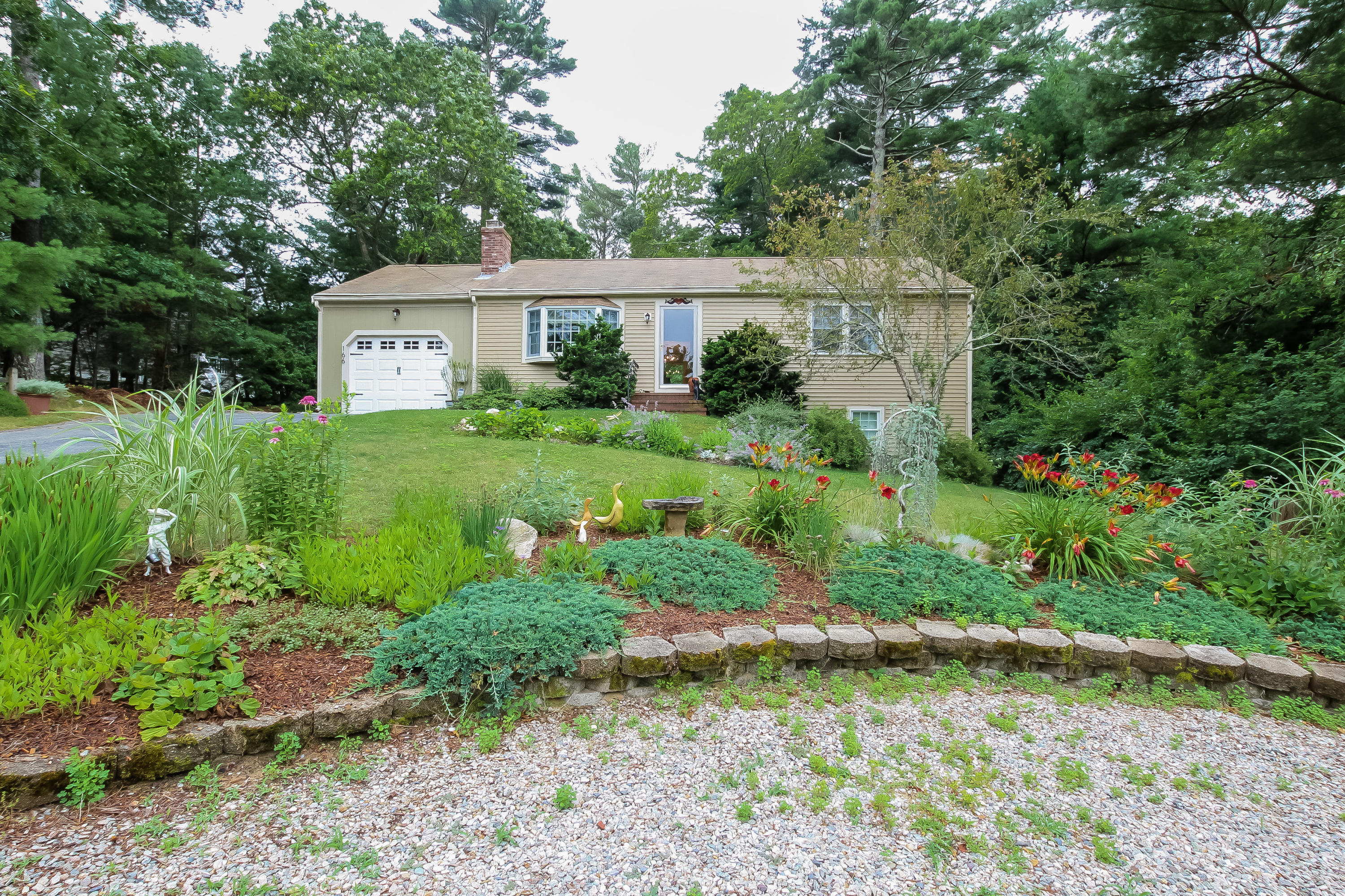 166 Ebenezer Road Osterville, MA 02655 - Photo 24 of 31 Front 3