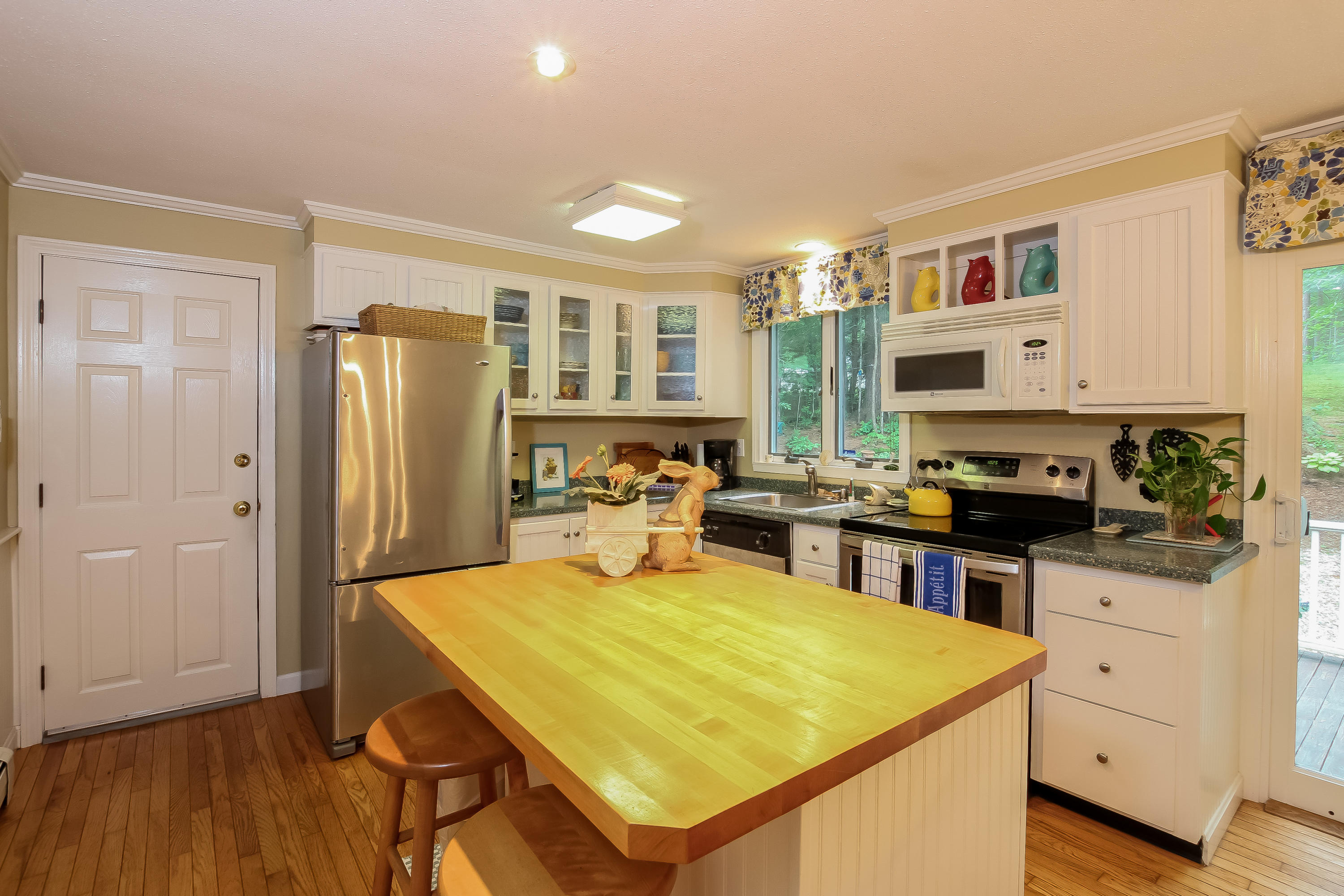 166 Ebenezer Road Osterville, MA 02655 - Photo 6 of 31 Kitchen