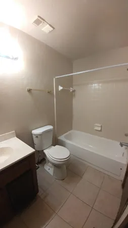 $1,250 | 1105 Ocala Road, Tallahassee, FL 32304