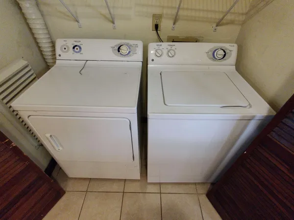 $1,250 | 1105 Ocala Road, Tallahassee, FL 32304