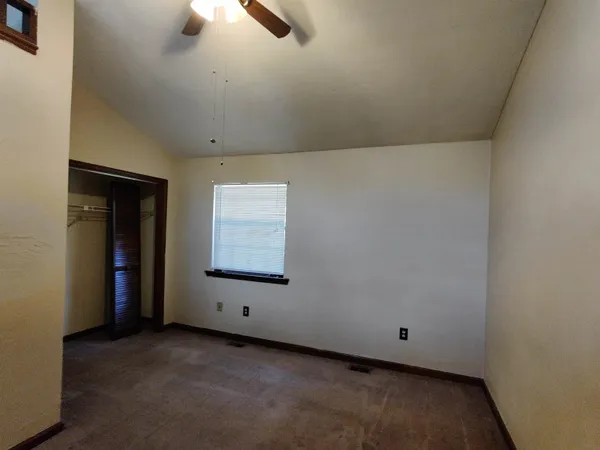 $1,250 | 1105 Ocala Road, Tallahassee, FL 32304