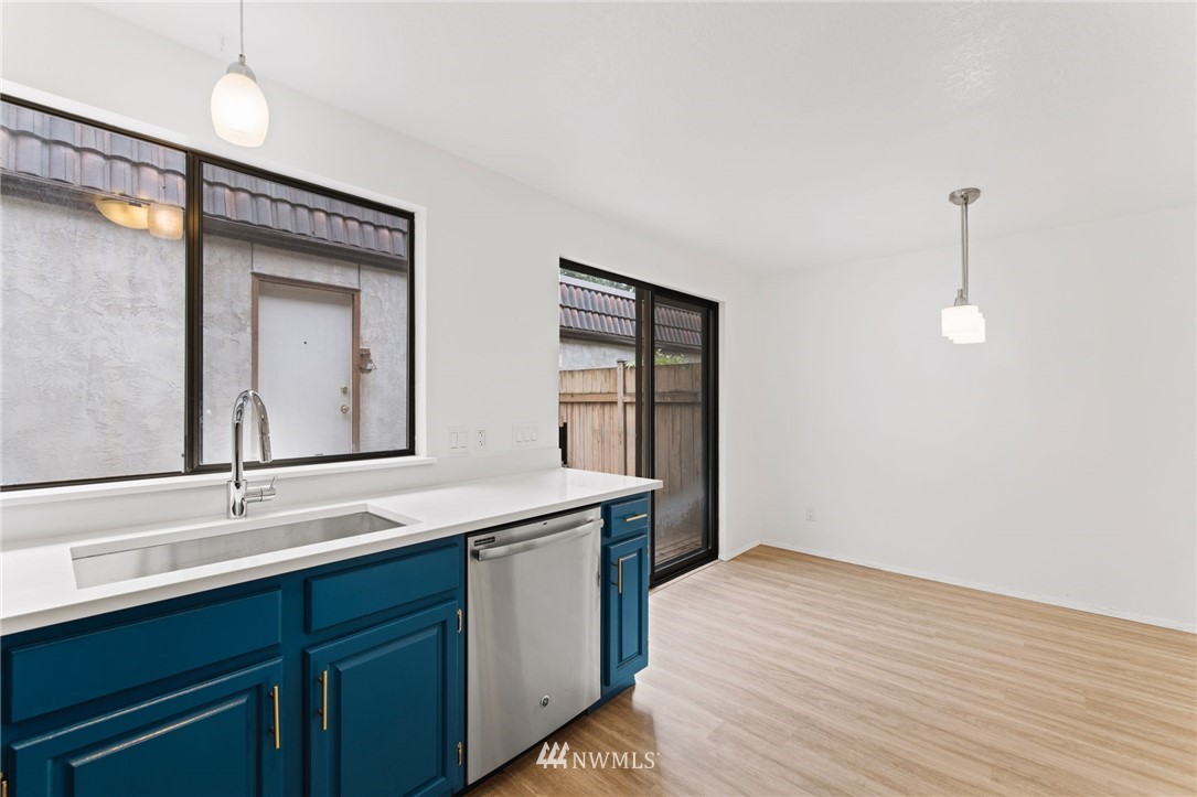 8713 238th Street Southwest, Unit A9 Edmonds, WA 98026 - Photo 6 of 30 Gallery Image 6