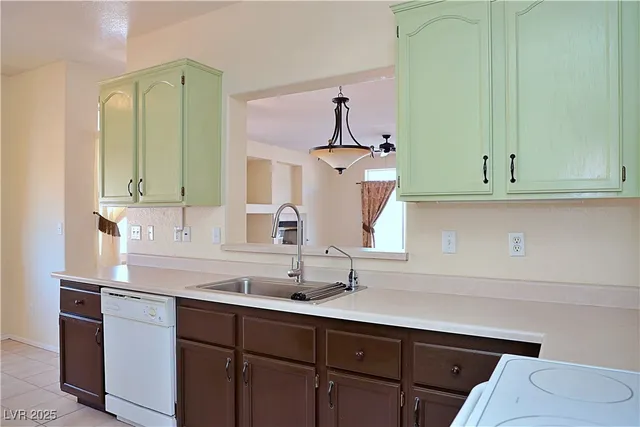 $299,999 | 3349 Partridge Run Street, Laughlin, NV 89029