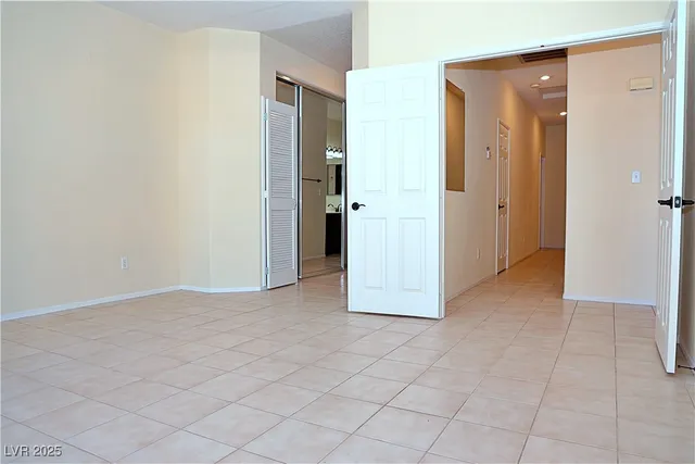 $299,999 | 3349 Partridge Run Street, Laughlin, NV 89029