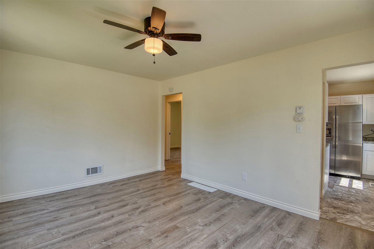 4512 North Best Road Spokane Valley, WA 99216 - Photo 8 of 27 Gallery Image 8