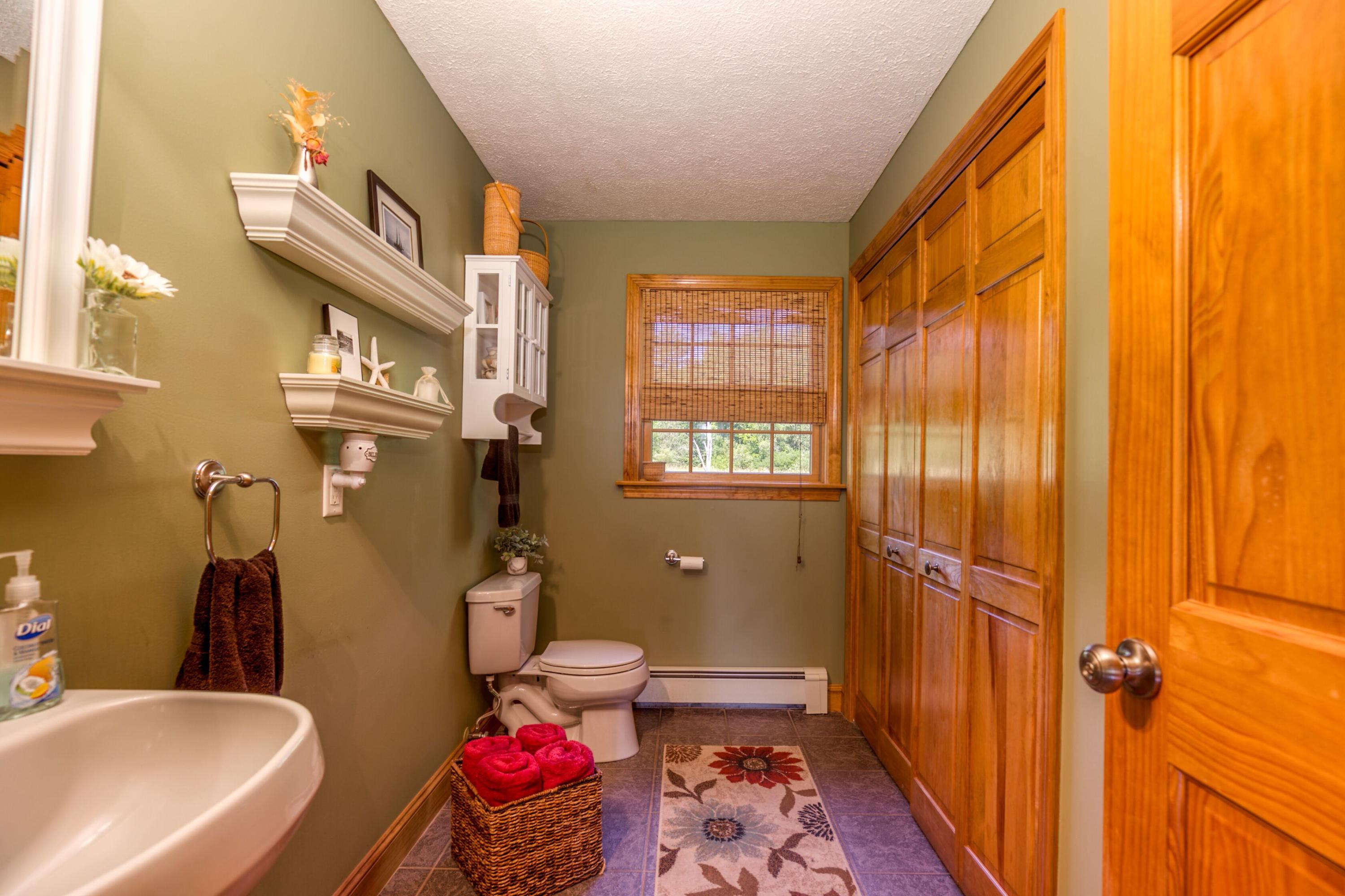 165 Dyer Road Lewiston, ME 04240 - Photo 12 of 33 dyer 22