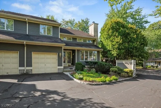 $3,500 | 45 Inverrary Place, Annandale, NJ 08801