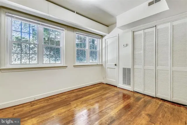 $1,999 | 7814 Tilbury Street, Unit 17, Bethesda, MD 20814