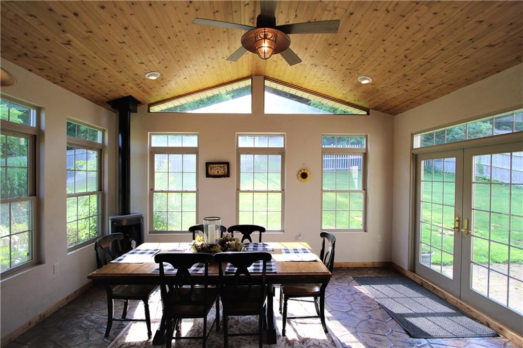 226 Waynesburg Road Washington, PA 15301 - Photo 12 of 24 AWESOME 16x13 Sun Room