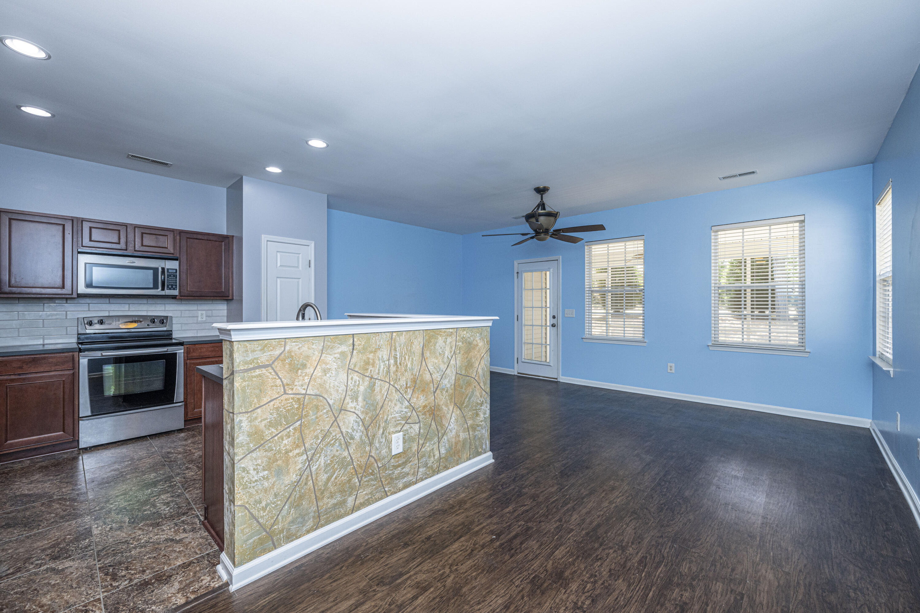 133 Woodward Road Goose Creek, SC 29445 - Photo 3 of 38 DSC_0367