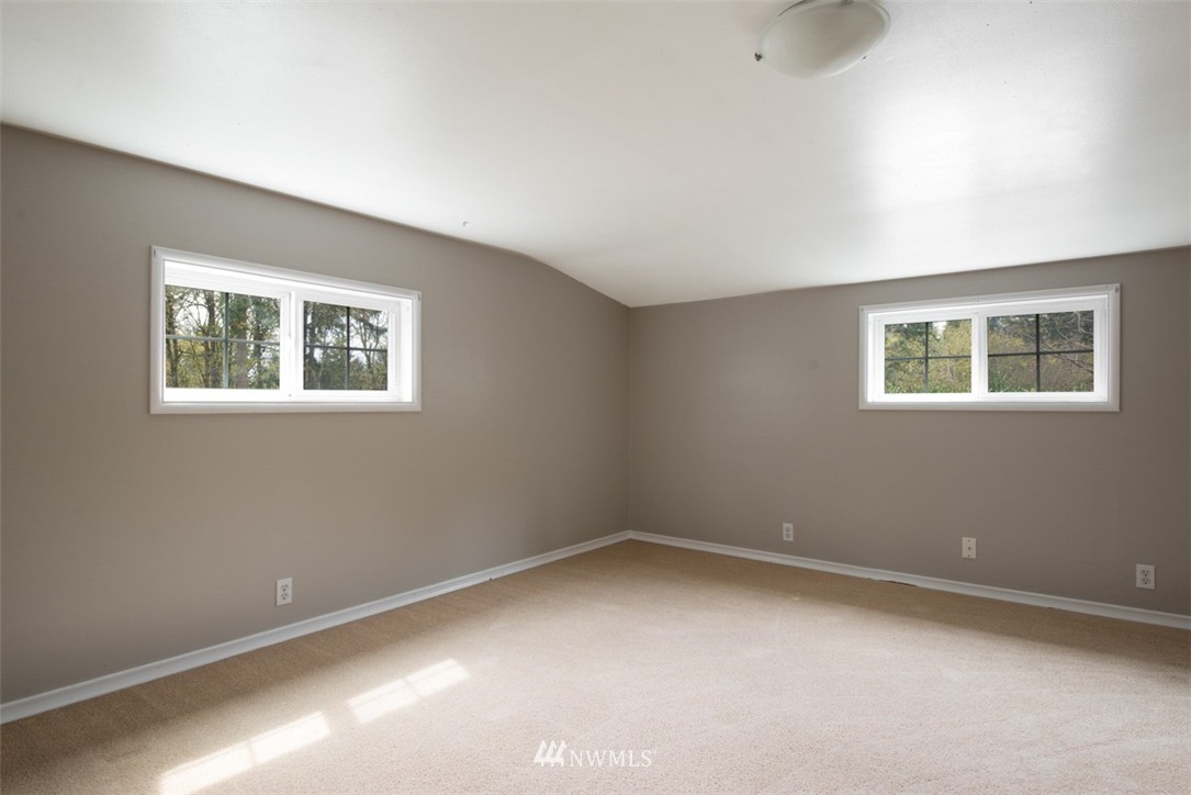 205 Duvall Avenue Southeast Renton, WA 98059 - Photo 18 of 22 Gallery Image 18