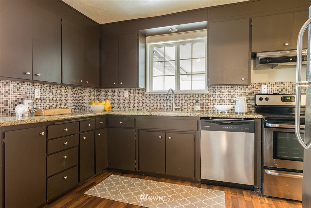 205 Duvall Avenue Southeast Renton, WA 98059 - Photo 9 of 22 Gallery Image 9