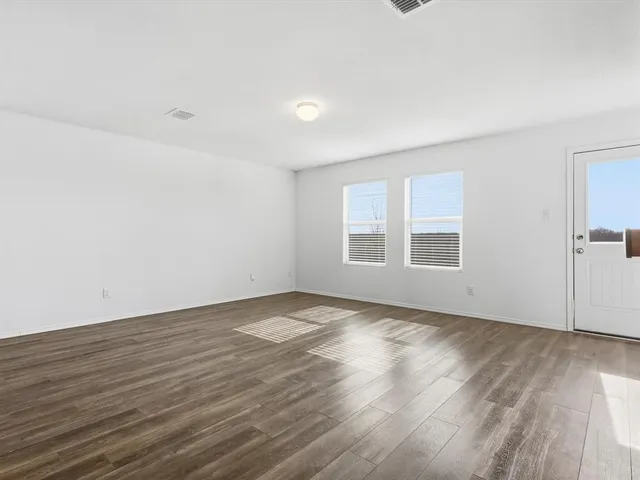 $2,400 | 461 Blue Crow Lane, Fort Worth, TX 76052