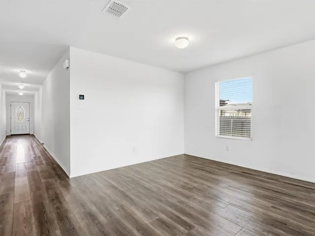 $2,400 | 461 Blue Crow Lane, Fort Worth, TX 76052