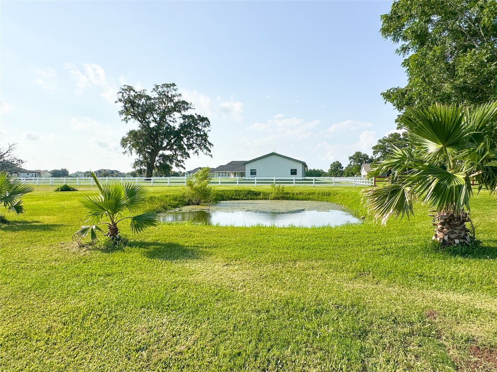 2818 Rustic Wood Lane Rosharon, TX 77583 - Photo 3 of 45