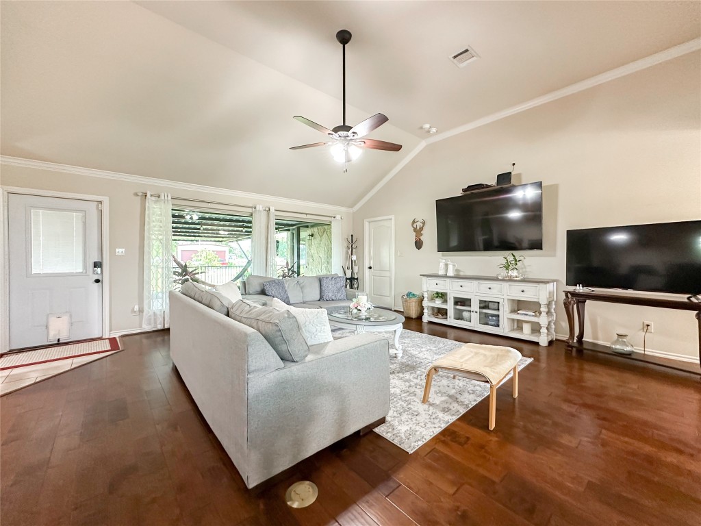 2818 Rustic Wood Lane Rosharon, TX 77583 - Photo 6 of 45