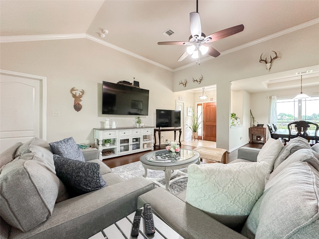 2818 Rustic Wood Lane Rosharon, TX 77583 - Photo 8 of 45