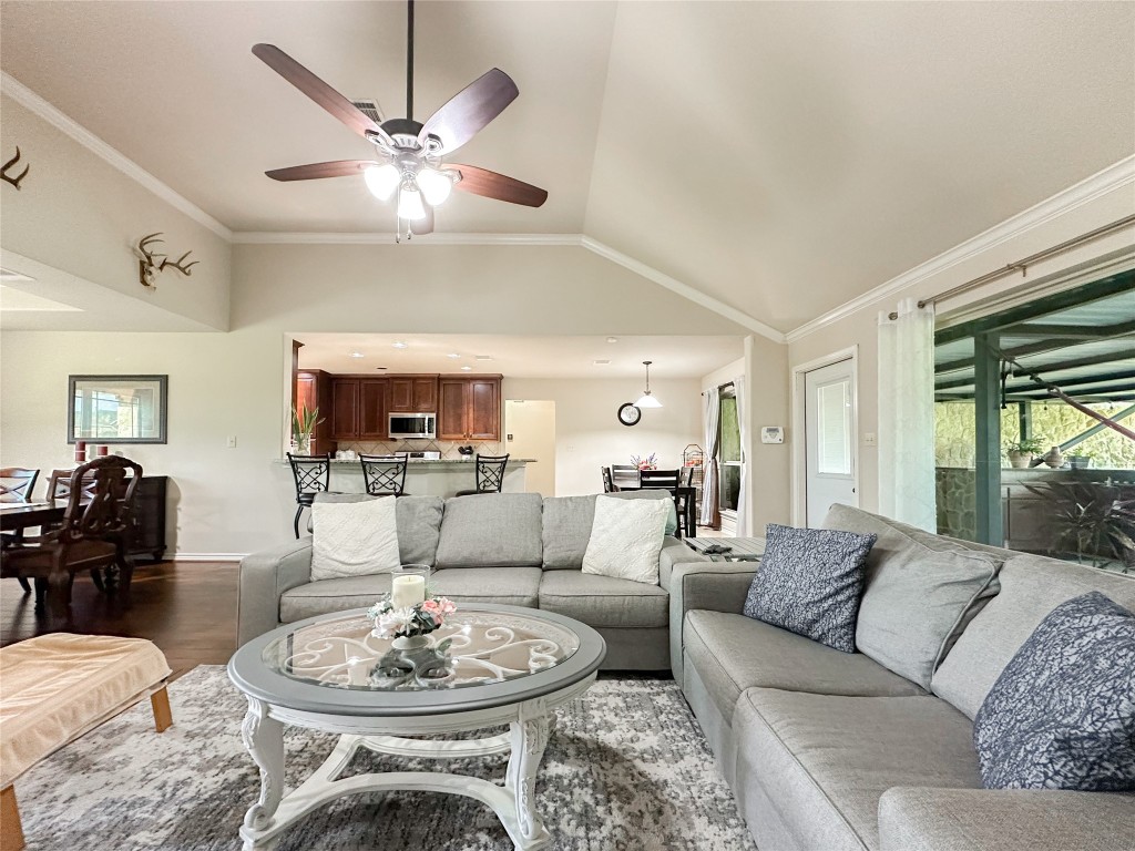 2818 Rustic Wood Lane Rosharon, TX 77583 - Photo 10 of 45