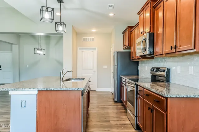 $1,975 | 96 Longo Lane, Benson, NC 27504